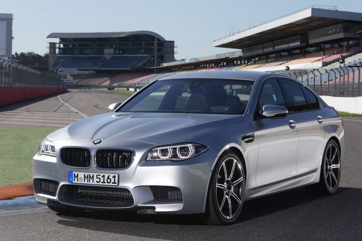 BMW 5-series facelift photo gallery